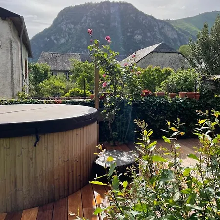 Lejlighed Le Petit Monrepos Avec Jacuzzi Nordique Bielle